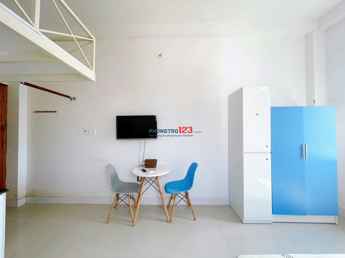 Cho Thuê Phòng Có Gác, 2 Cửa sổ lớn, Full nội thất - Bình Thạnh gần ngã tư hàng xanh, Thị Nghè, Q1