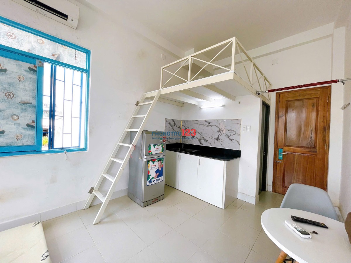 Cho Thuê Phòng Có Gác, 2 Cửa sổ lớn, Full nội thất - Bình Thạnh gần ngã tư hàng xanh, Thị Nghè, Q1