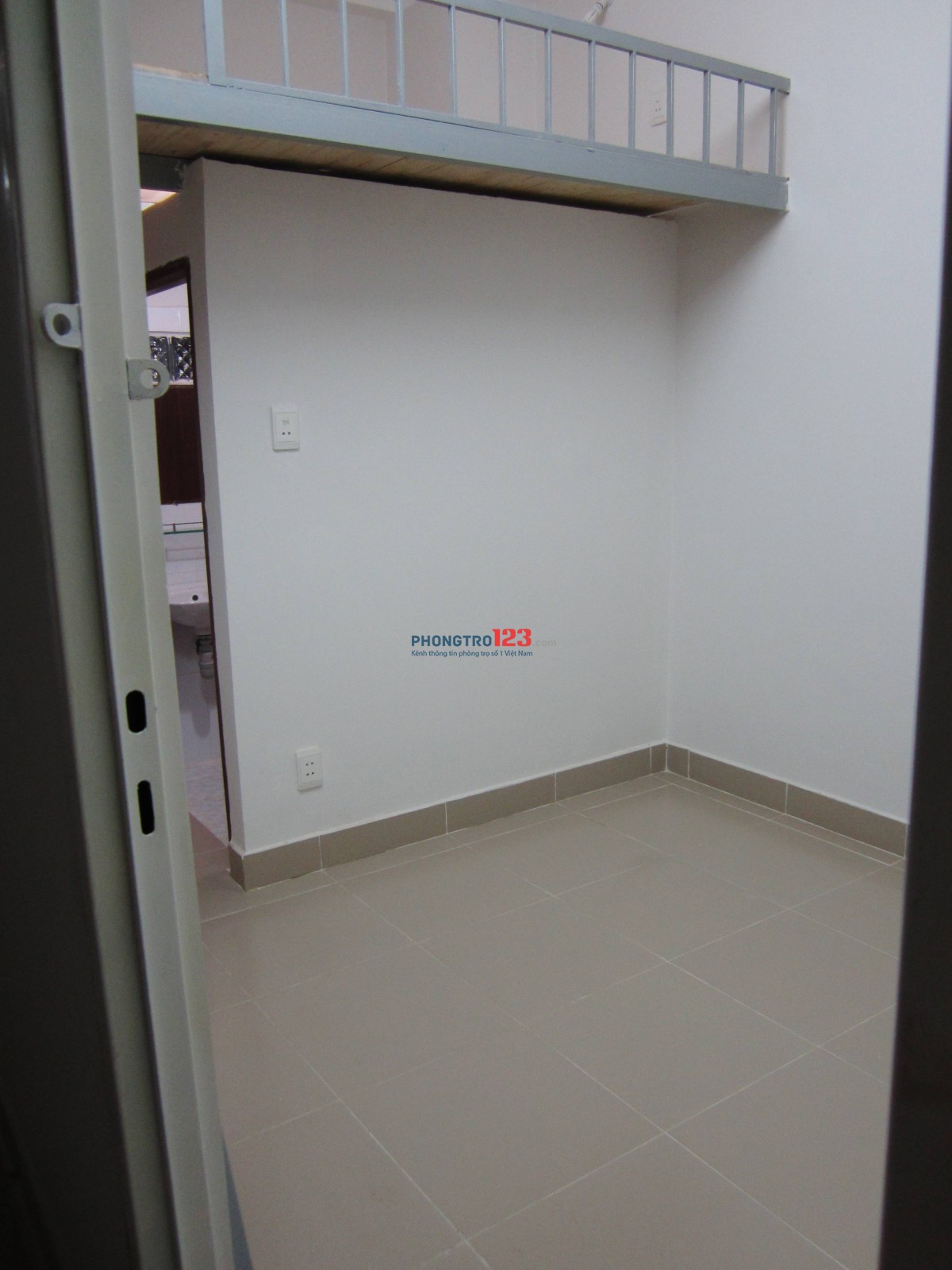 Cho thuê phòng trọ 1 người khu vực Hoàng Hoa Thám - Cộng Hòa, Q.Tân Bình