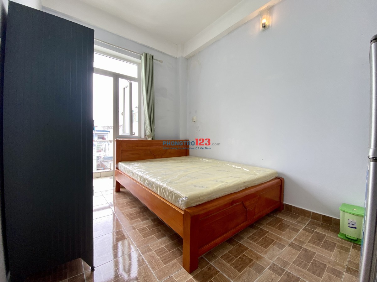Cho Thuê Phòng Studio Full Nội Thất , Ban Công Thoáng , Ngay Cầu Thị Nghè , Ngã Tư Hàng Xanh