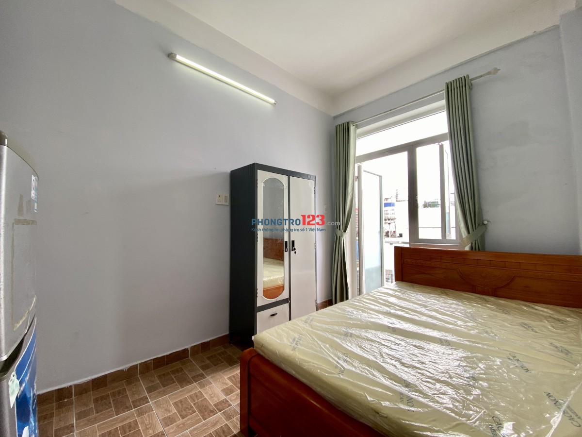 Cho Thuê Phòng Studio Full Nội Thất , Ban Công Thoáng , Ngay Cầu Thị Nghè , Ngã Tư Hàng Xanh