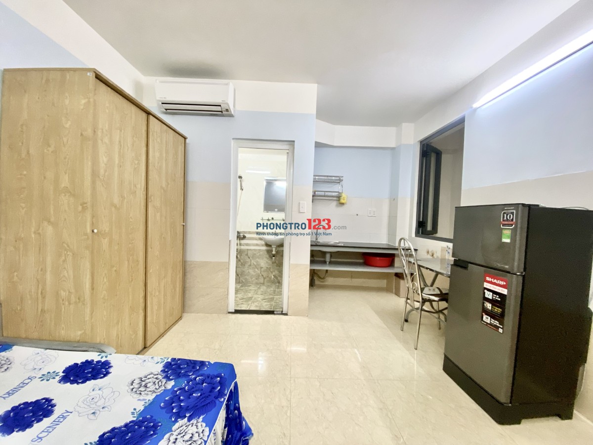 Cho Thuê Phòng Studio Full Nội Thất , Cửa Sổ , Thang Máy , Bảo Vệ , Nhà Xe Rộng , Ngay Chợ Bà Chiểu