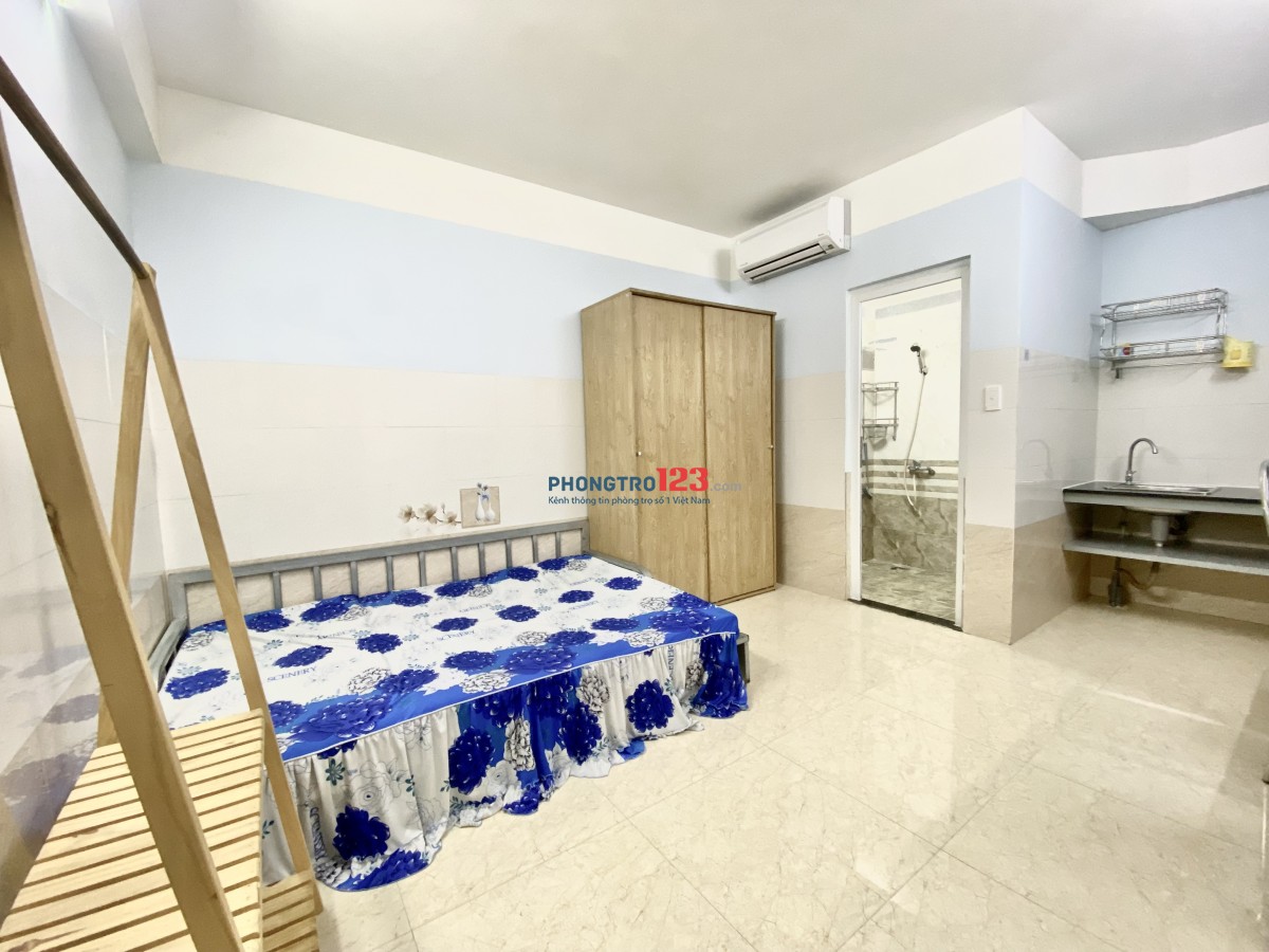 Cho Thuê Phòng Studio Full Nội Thất , Cửa Sổ , Thang Máy , Bảo Vệ , Nhà Xe Rộng , Ngay Chợ Bà Chiểu