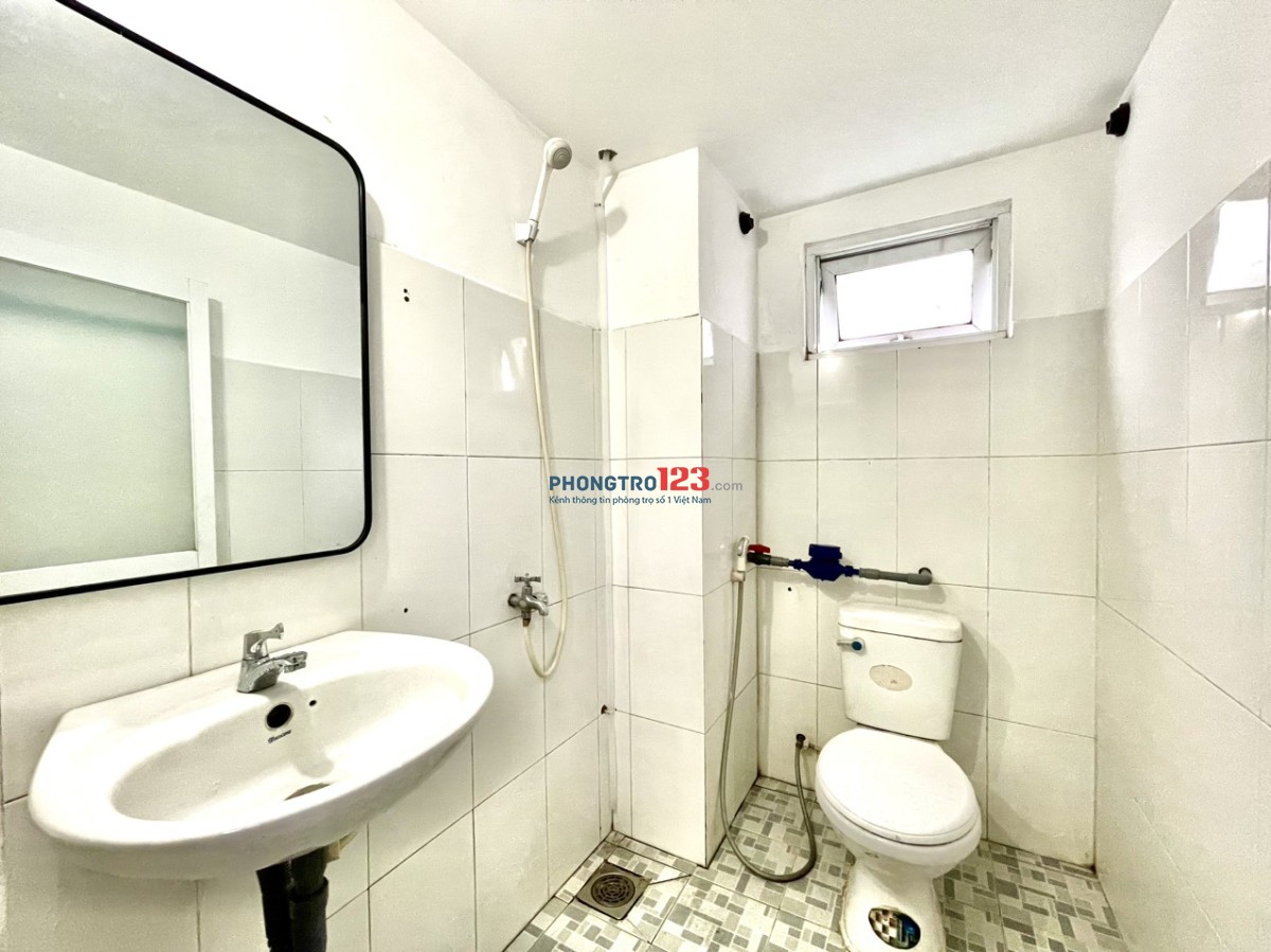 PHÒNG MỚI XÂY ĐẦY ĐỦ TIỆN NGHI NGAY BỜ KÈ HOÀNG SA