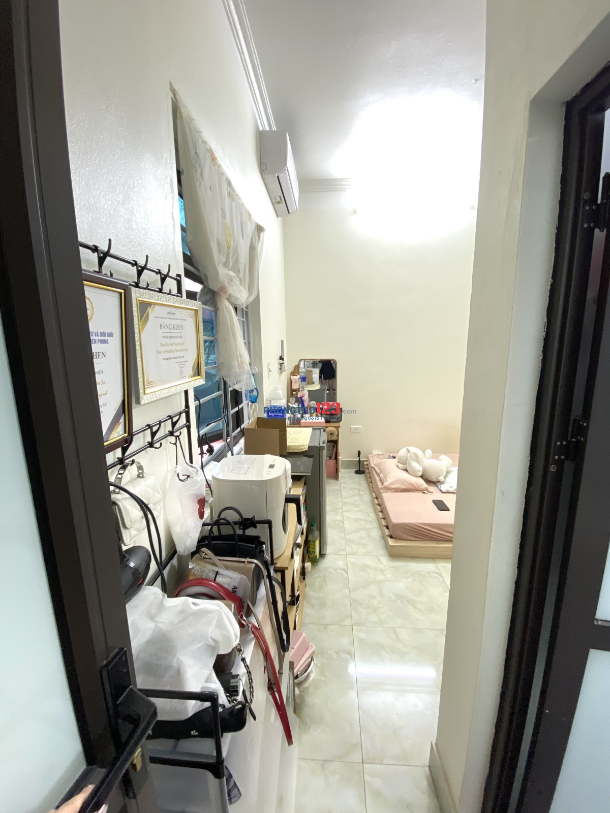 GÓC TÌM ROOMATE T11 - CÓ THỂ VÀO Ở LUÔN. Mình cần tìm thêm 1 nữ ở ghép