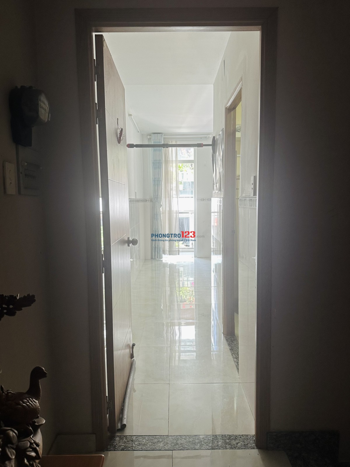 CHO THUÊ PHÒNG CÓ BAN CÔNG, MÁY LẠNH TẠI Q. TÂN PHÚ