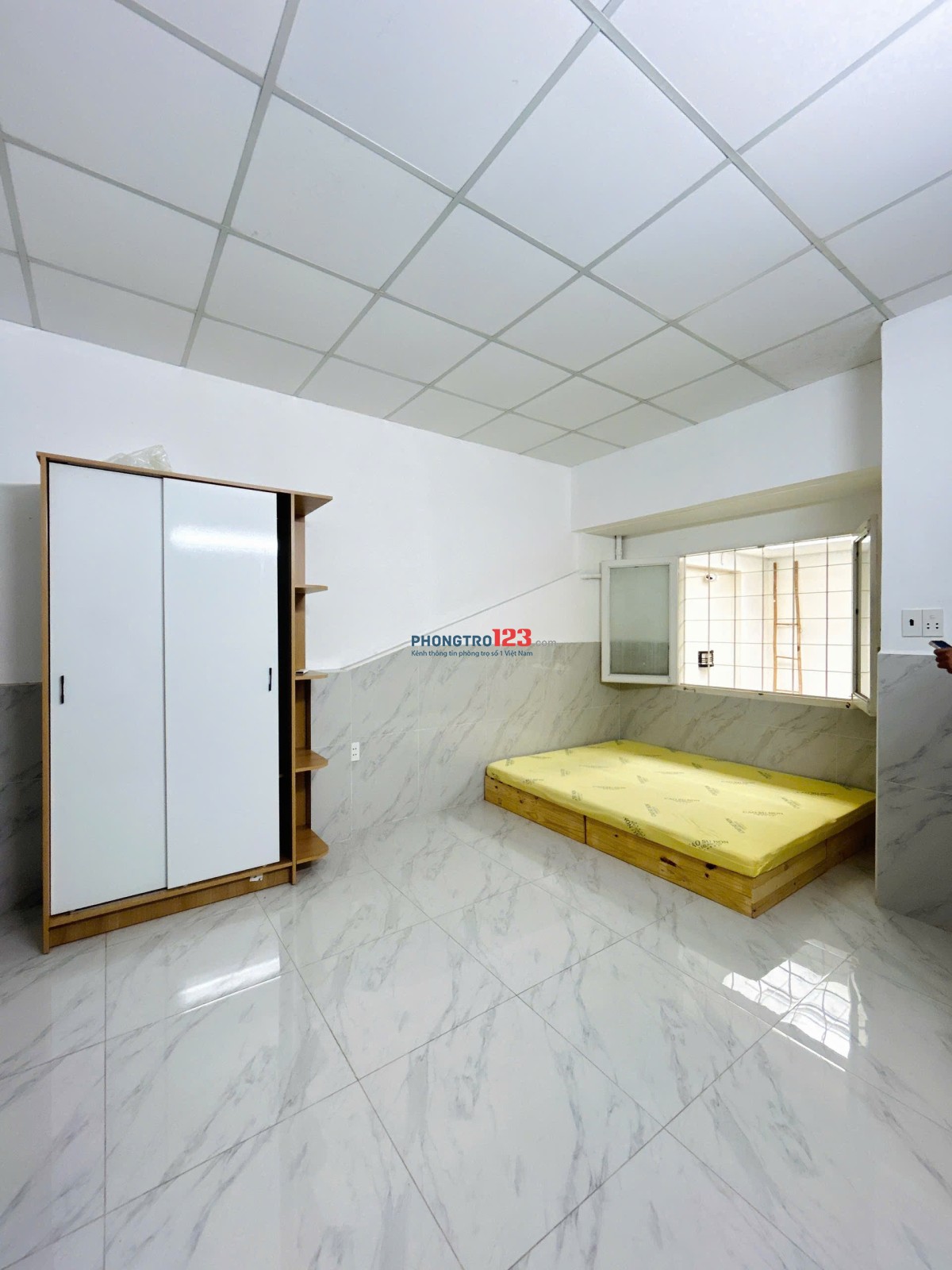 Căn hộ dịch vụ cực kỳ rộng giá siêu rẻ ngay chân cầu Bình Lợi