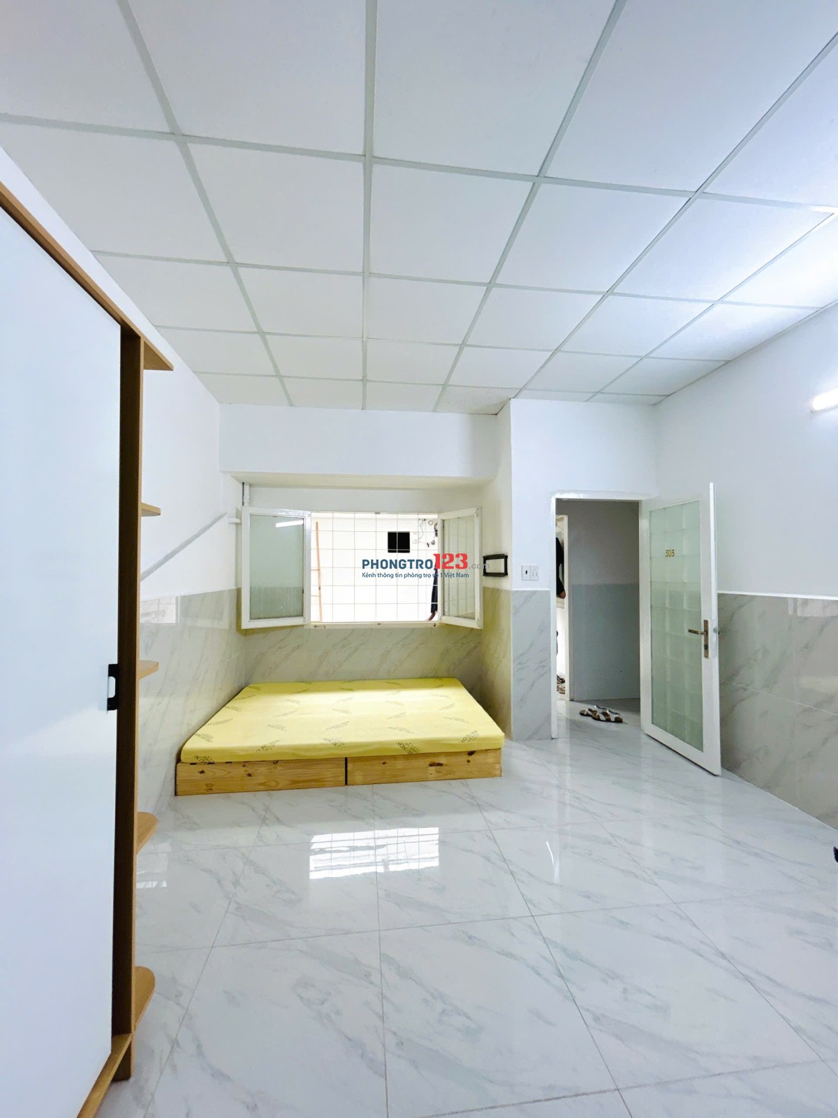 Căn hộ dịch vụ cực kỳ rộng giá siêu rẻ ngay chân cầu Bình Lợi