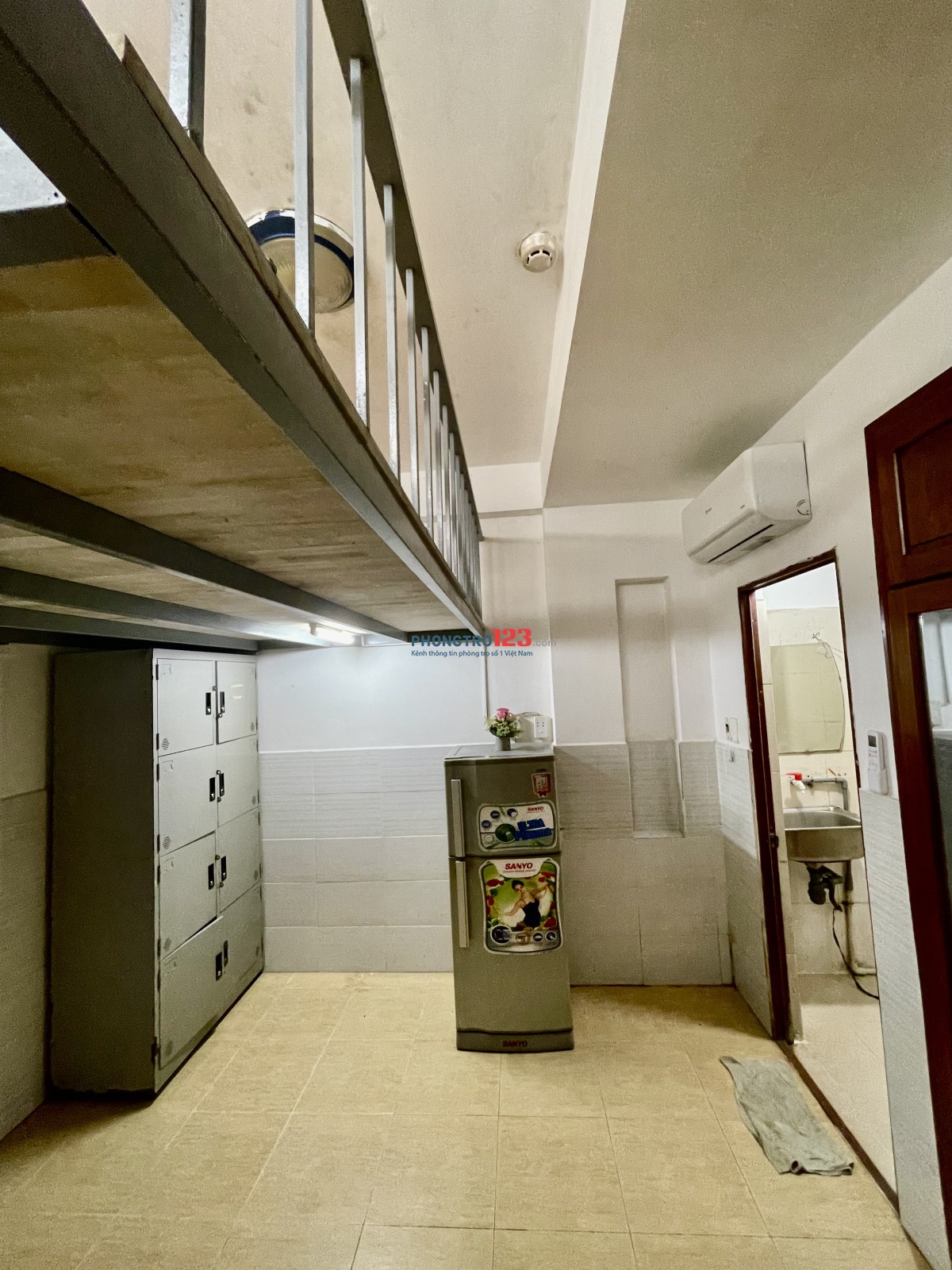 PHÒNG GÁC RỘNG ĐẸP - FULL NỘI THẤT - GẦN NGAY MẶT ĐƯỜNG DƯƠNG QUẢNG HÀM