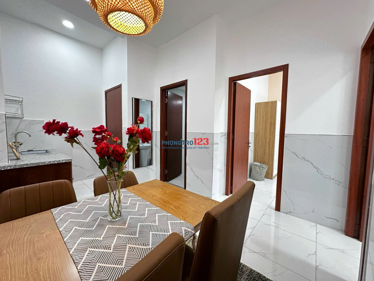 SIÊU PHẨM 2 PHÒNG NGỦ FULL TIỆN NGHI - BAN CÔNG THOÁNG NGAY QUẬN 2 CHỈ CÓ 8TRX/THÁNG