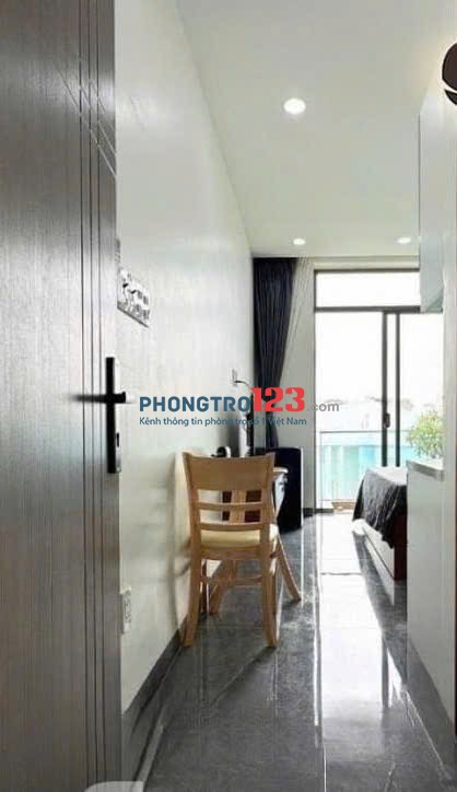Phòng Studio Ban Công Siêu Đẹp. Vị trí: Ngay Hoàng Sa – Trường Sa, di chuyển TB, Q3, PN dễ dàng