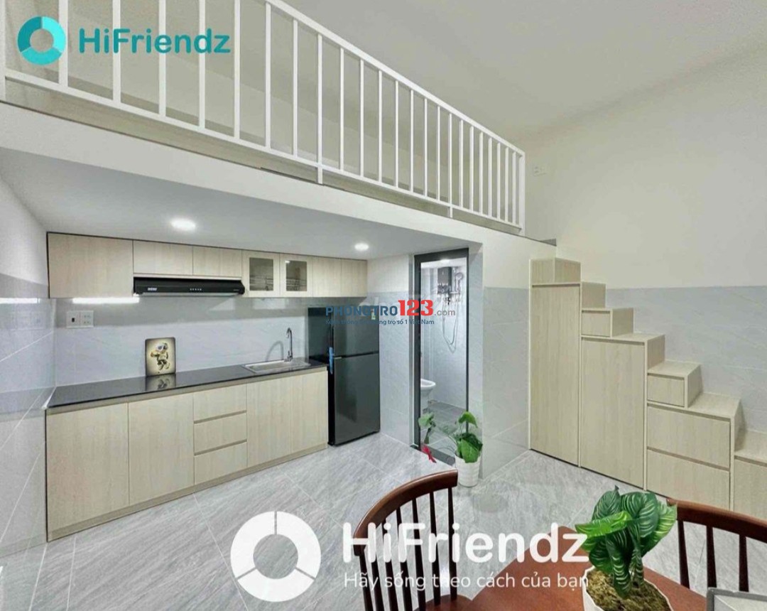 PHÒNG NGAY CỘNG HOÀ GẦN NHÀ GAT3 CÓ GÁC MÁY LẠNH BAN CÔNG