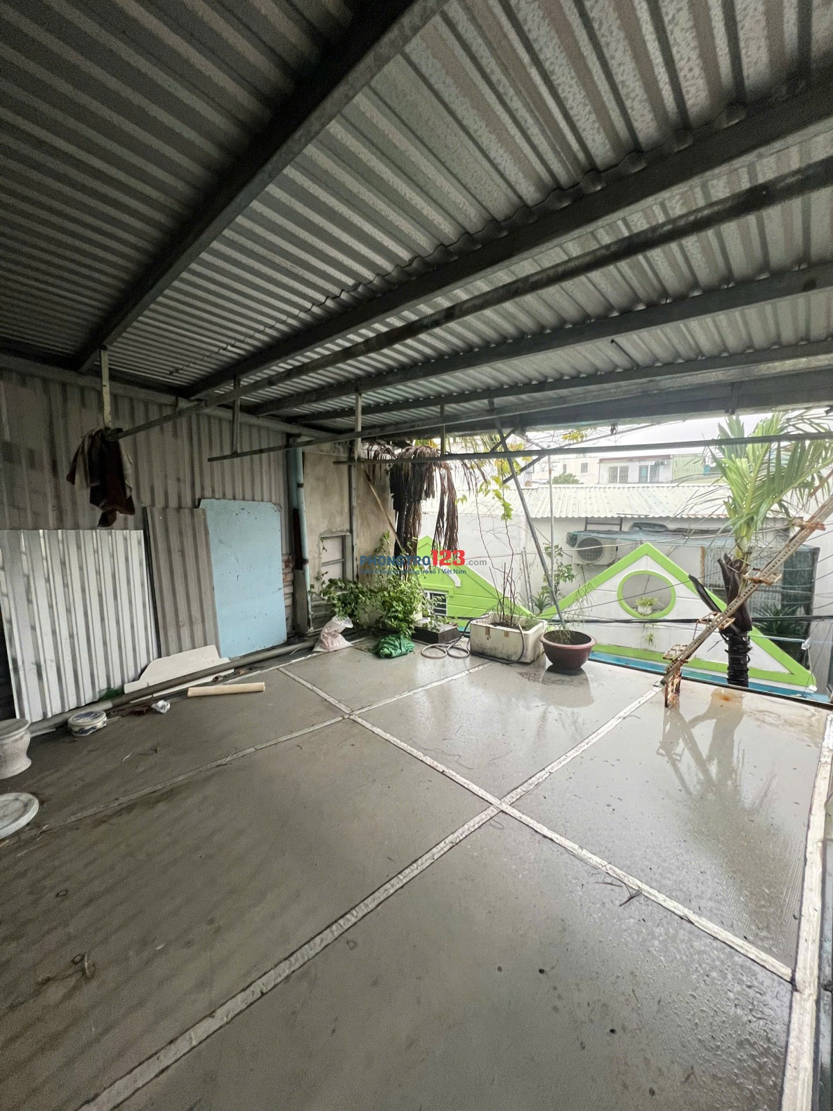 Cho thuê nhà nguyên Căn đường Trần Cao Vân, 2 tầng, 280 m2, 6 phòng ngủ, giá 8 triệu/tháng.