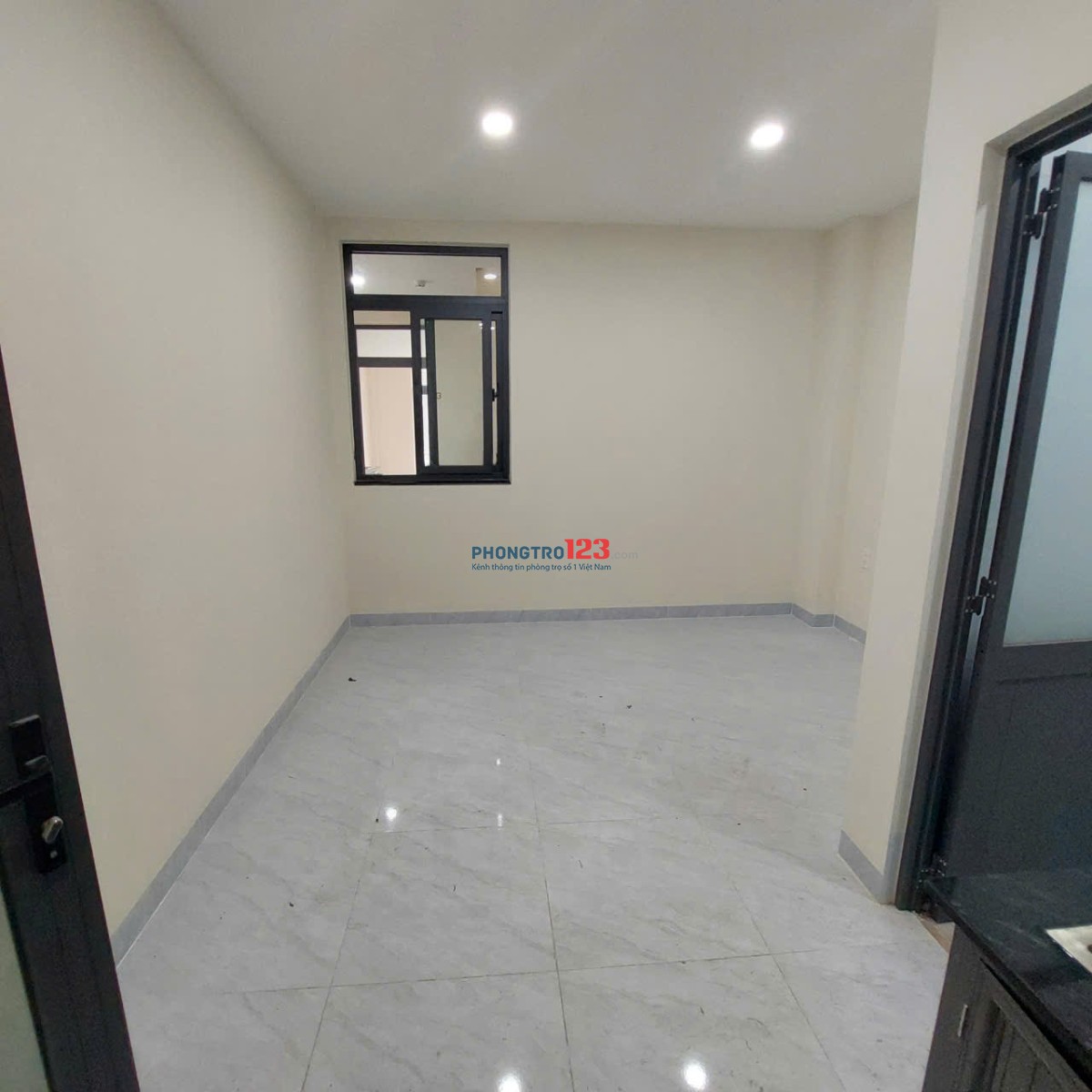 Phòng trọ gần ngã ba Đỗ Xuân Hợp, Liên Phường. Nhận phòng T11/2025