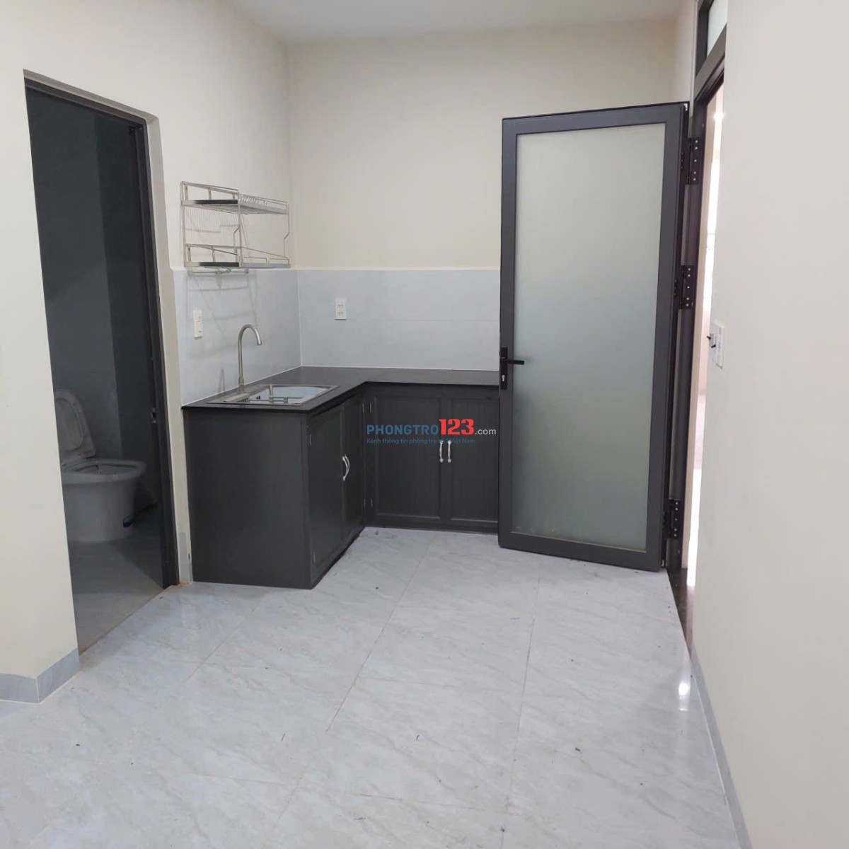 Phòng trọ gần ngã ba Đỗ Xuân Hợp, Liên Phường. Nhận phòng T11/2025