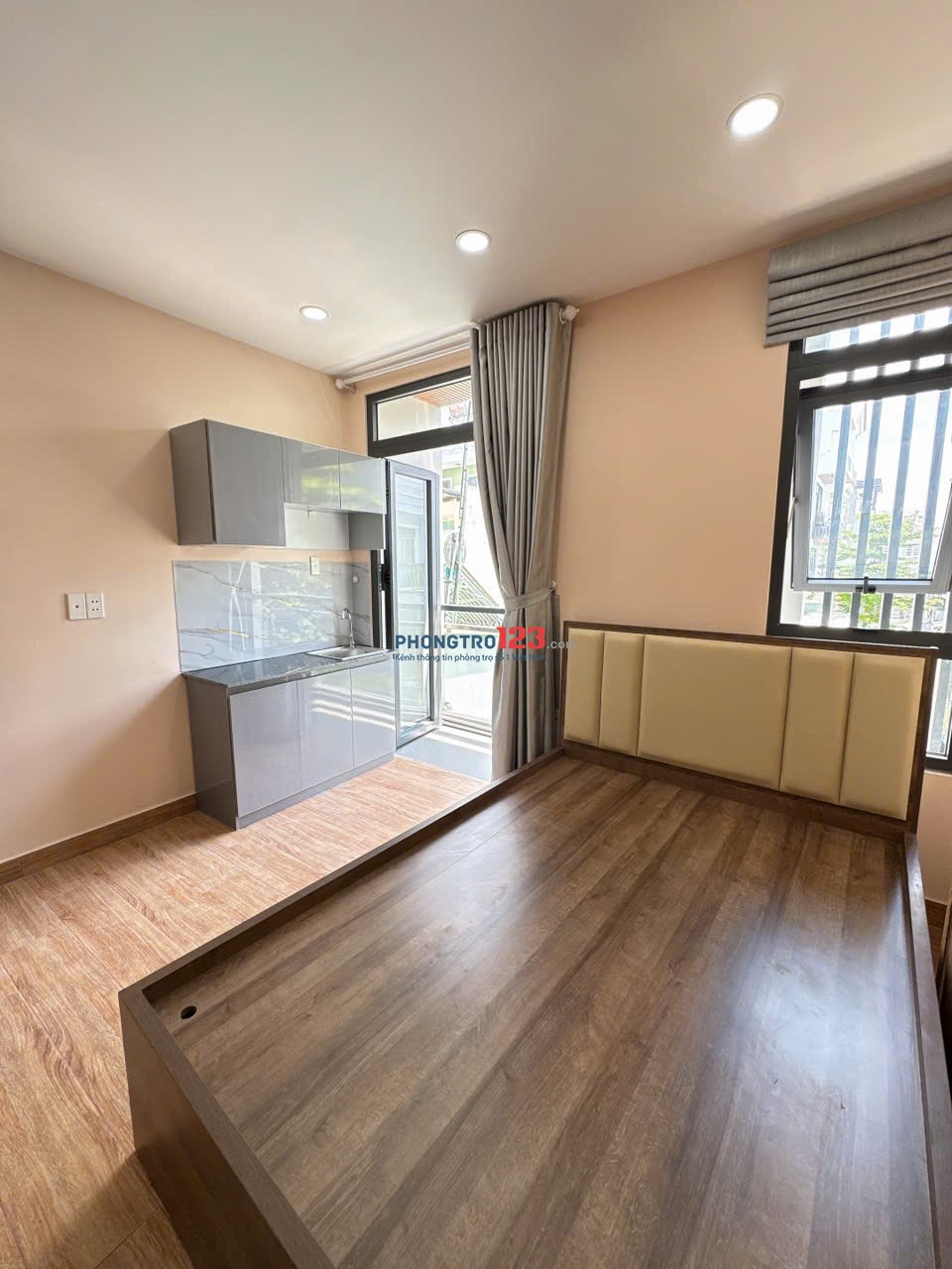 PHÒNG BAN CÔNG THOÁNG - ĐẦY ĐỦ NỘI THẤT - GẦN CHỢ CẦU