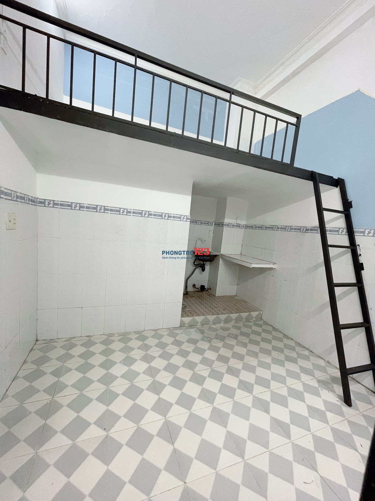 PHÒNG BAN CÔNG MỚI NGAY CHỢ BÌNH HOÀ GẦN VSIP 1