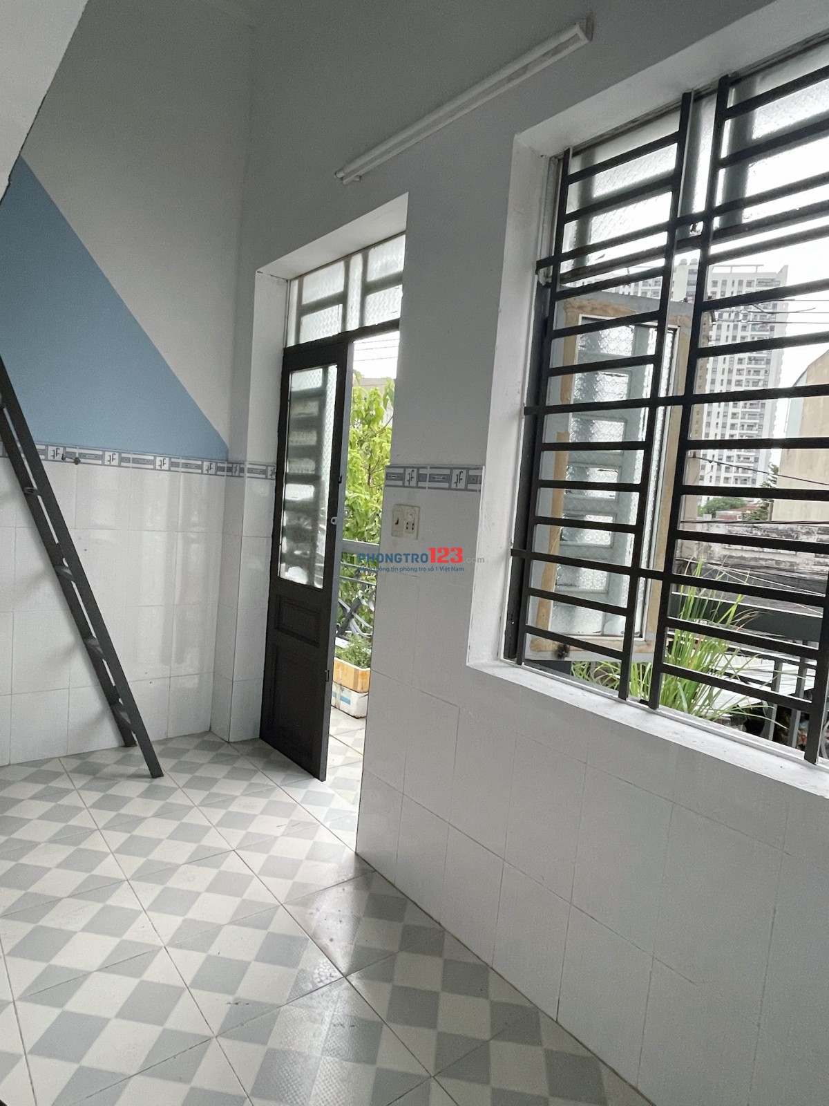 PHÒNG BAN CÔNG MỚI NGAY CHỢ BÌNH HOÀ GẦN VSIP 1