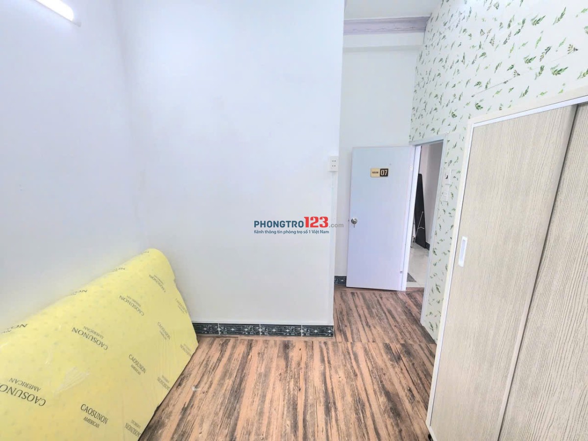 studio đầy đủ nội thất, có bếp nấu ăn trung tầm quận 7