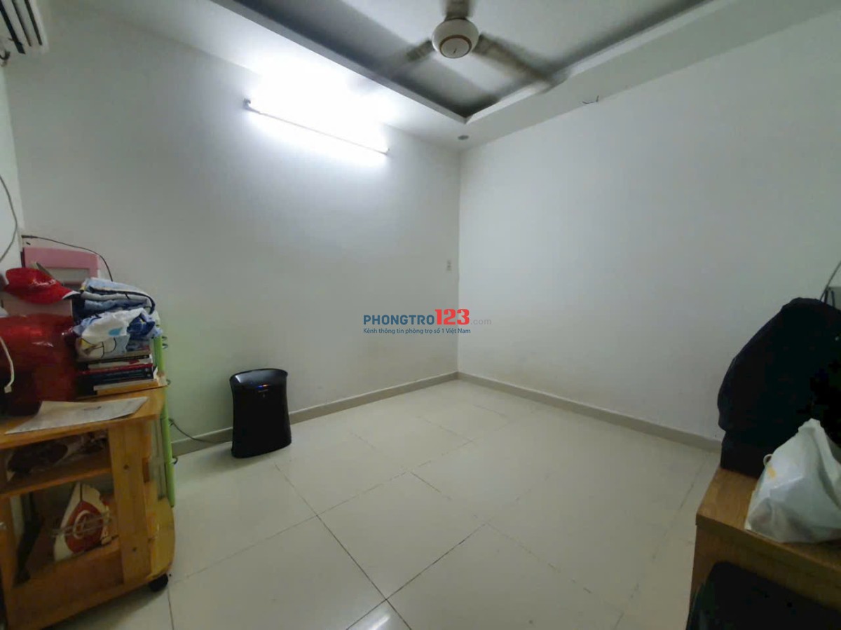 Chung cư Trương Định, P6, Q3 - căn 2p ngủ, ban công, máy lạnh chỉ 9,5tr/th