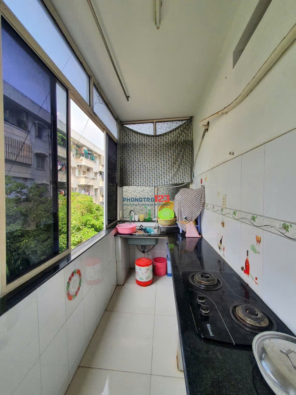 Chung cư Trương Định, P6, Q3 - căn 2p ngủ, ban công, máy lạnh chỉ 9,5tr/th