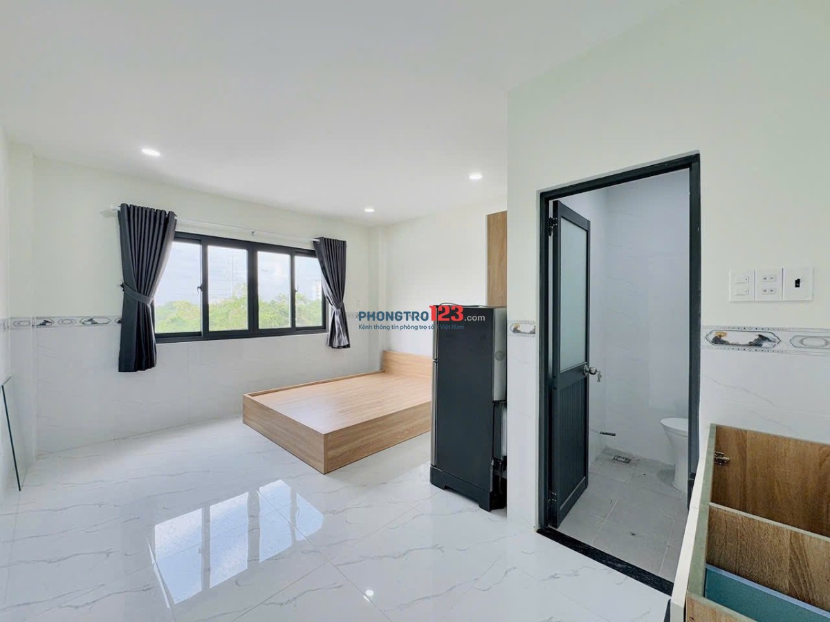 Phòng Mới Toanh Siêu Thoáng Ngay Cầu Tham Lương Tân Bình