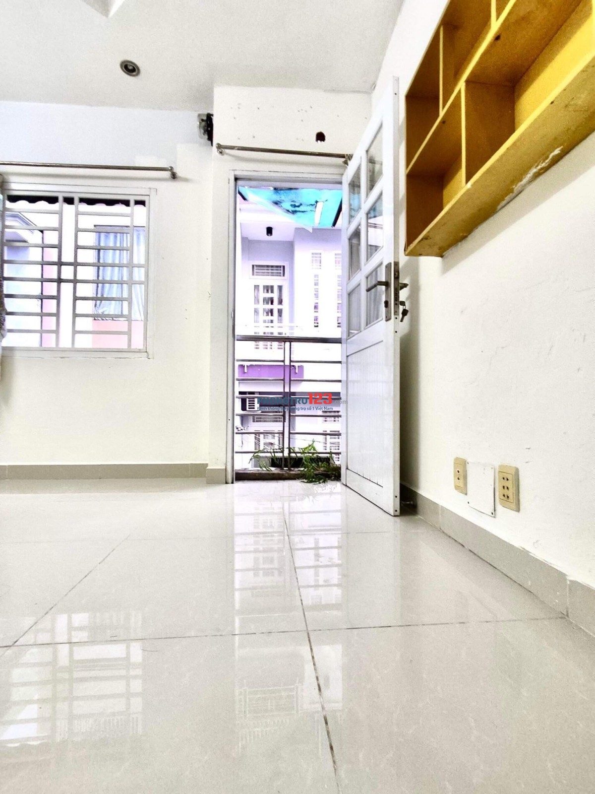 P6 Tân Bình. ngay khu Bắc Hải sát Q10. chỉ từ 2tr8 bao hết chi phí. giờ giấc tự do, không chung chủ.