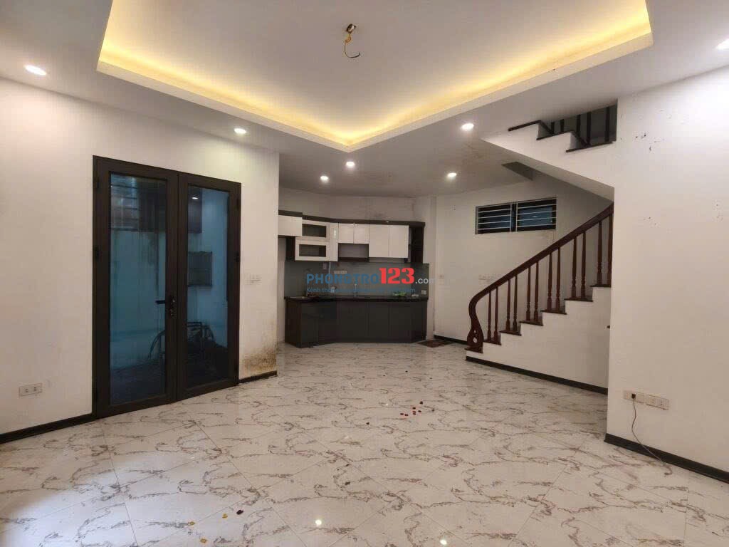 CHO THUÊ NHÀ 5 TẦNG ĐẸP - 15m lên mặt đường Thụy Phương