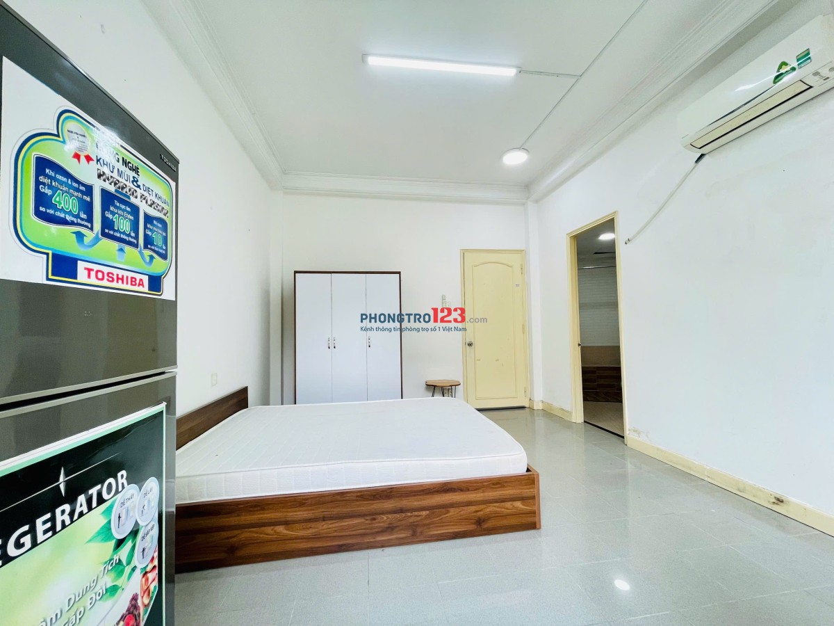 CHO THUÊ PHÒNG TRỌ TÁCH BẾP – CỬA SỔ LỚN Q1 gần ĐH khoa học-tự nhiên, Ngay vòng xoay Nowzone