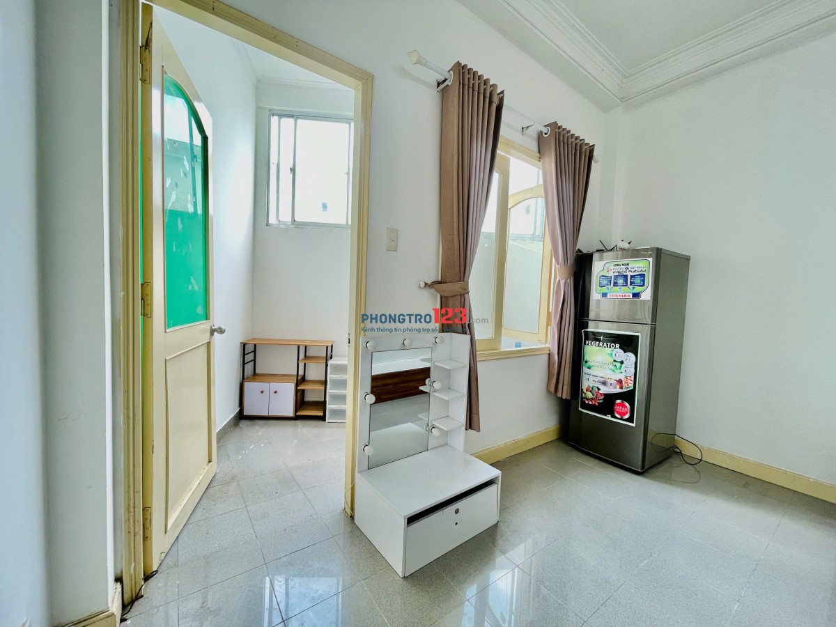 CHO THUÊ PHÒNG TRỌ TÁCH BẾP – CỬA SỔ LỚN Q1 gần ĐH khoa học-tự nhiên, Ngay vòng xoay Nowzone