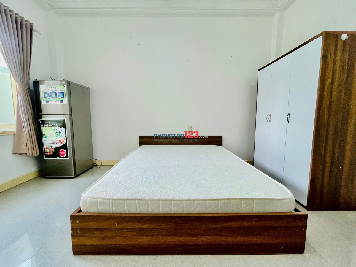 CHO THUÊ PHÒNG TRỌ TÁCH BẾP – CỬA SỔ LỚN Q1 gần ĐH khoa học-tự nhiên, Ngay vòng xoay Nowzone