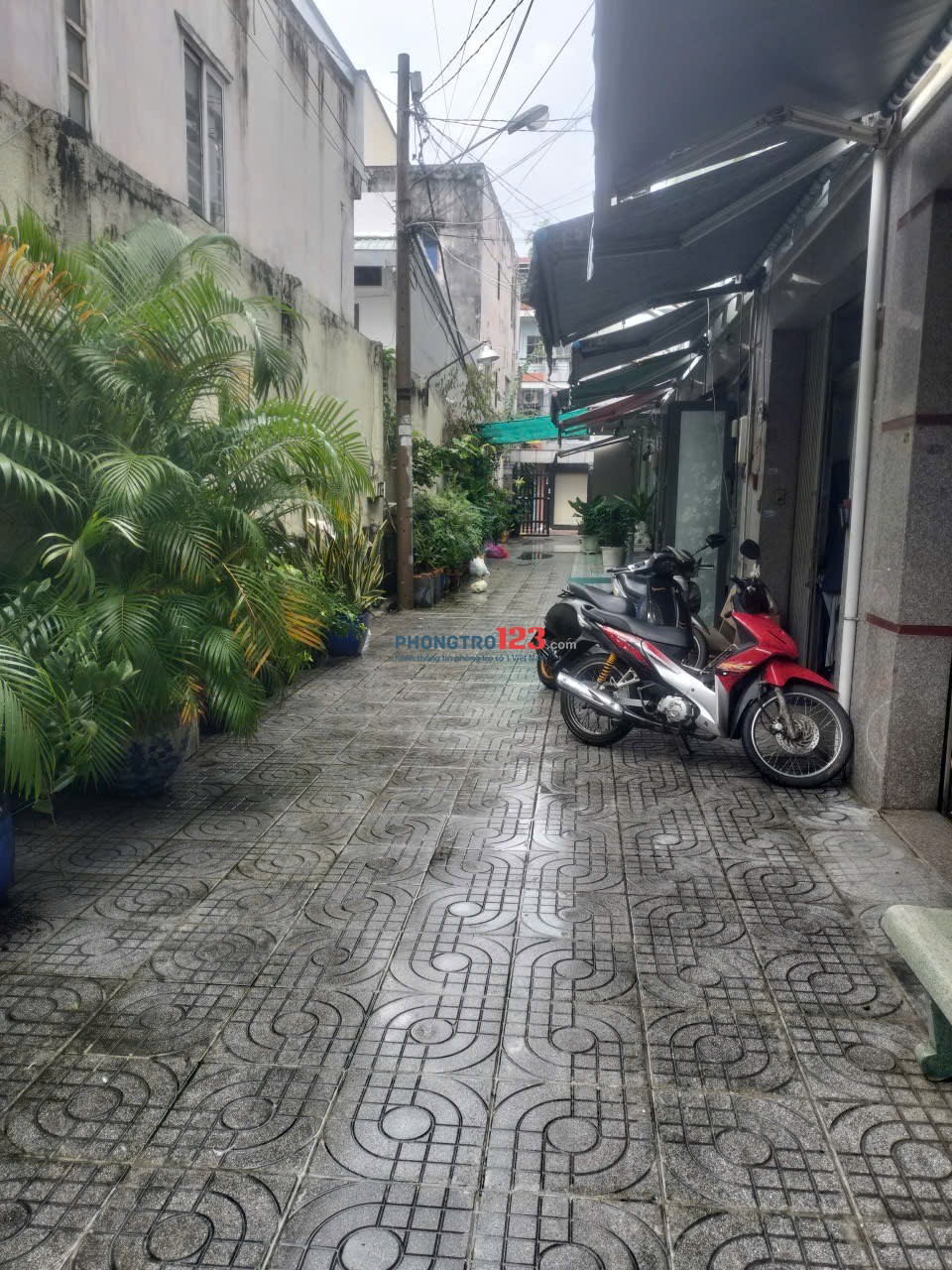 Cho thuê 2 phòng gần Đầm Sen - máy lạnh, wc riêng