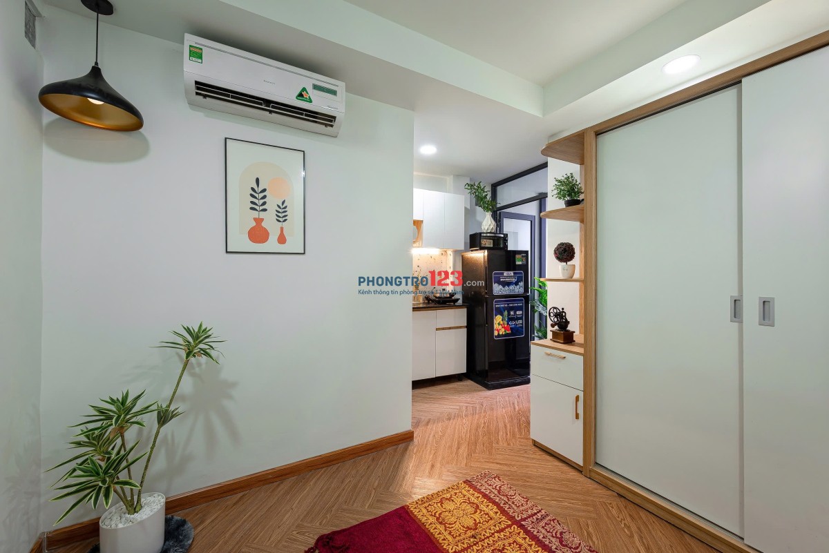 Cho thuê căn studio full nội thất có ban công tại đường Âu Cơ, Tân Bình.