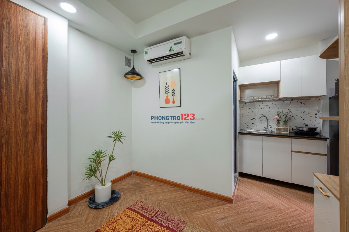 Cho thuê căn studio full nội thất có ban công tại đường Âu Cơ, Tân Bình.