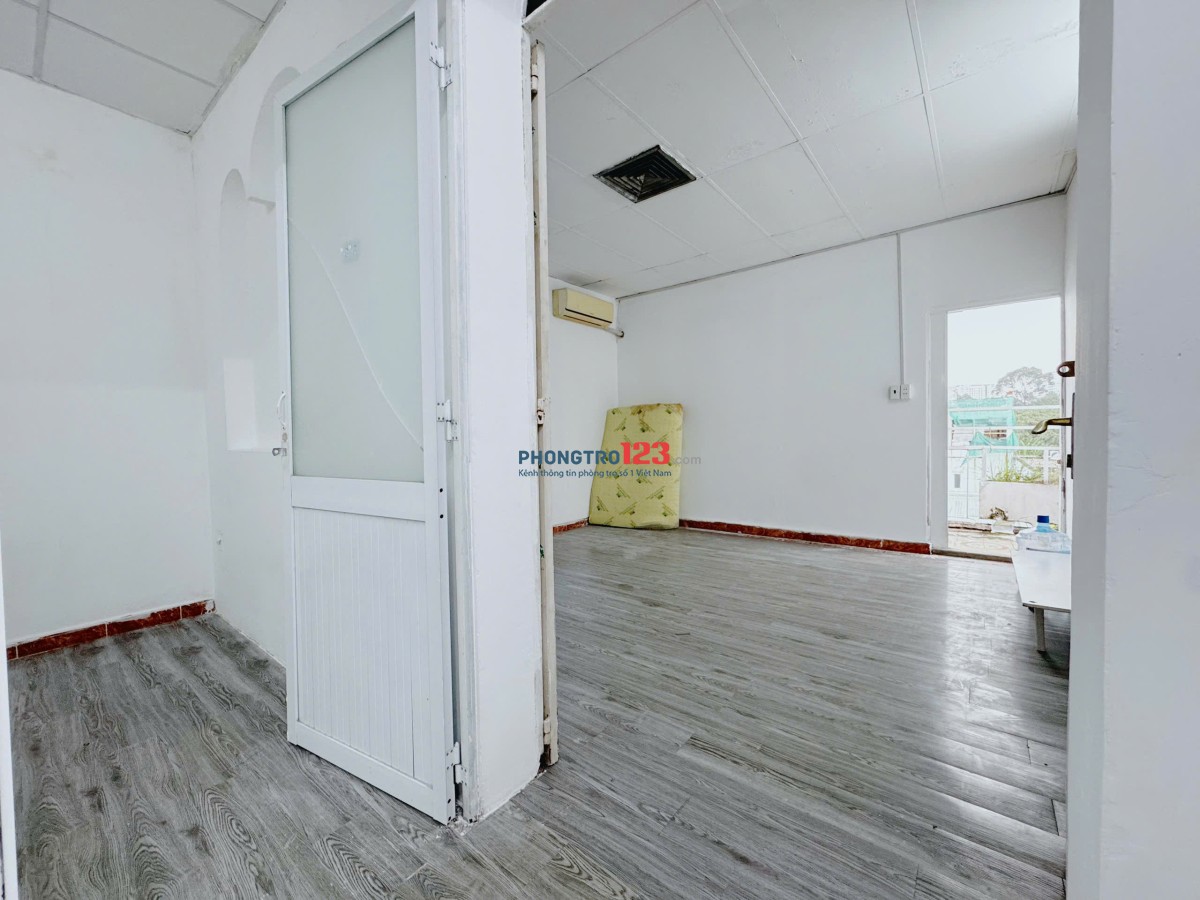 CĂN HỘ 2 PHÒNG NGỦ – BAN CÔNG RIÊNG – TRỐNG SẴN DỌN VÀO NGAY