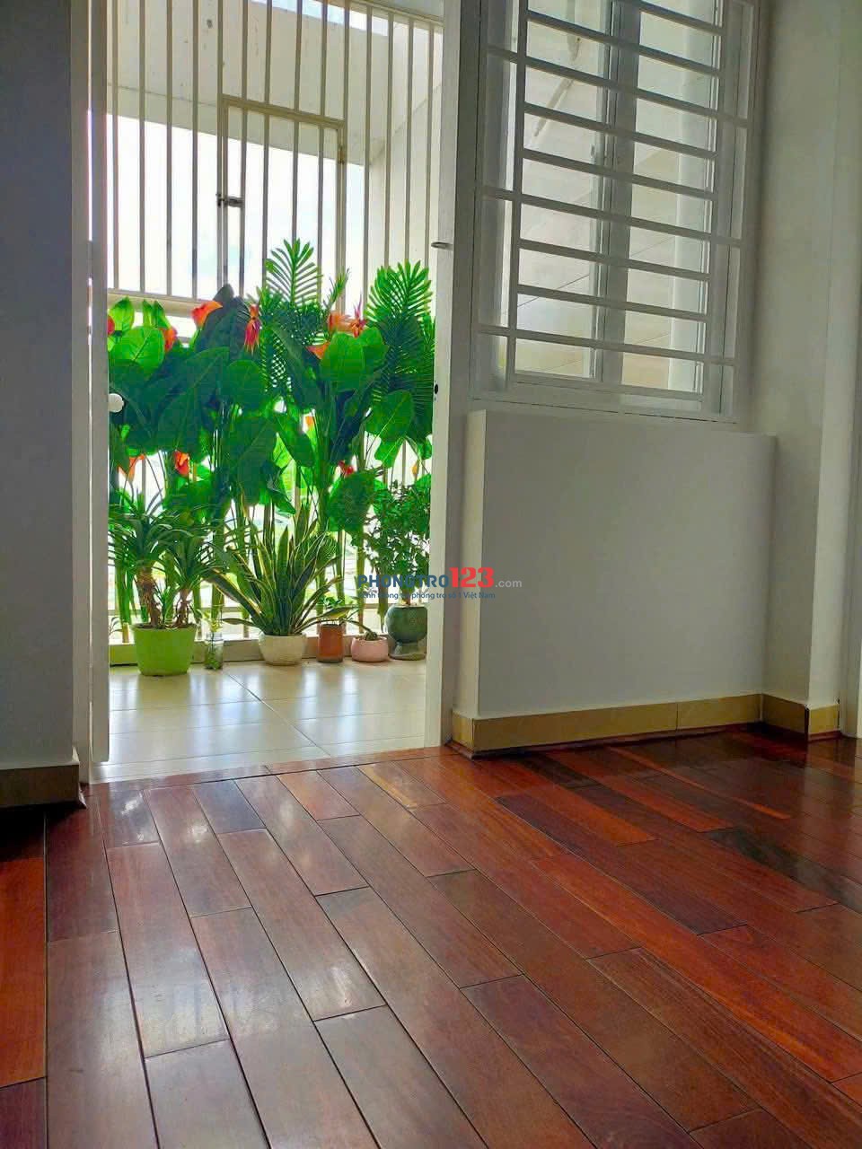 Chung cư Lý Chính Thắng, P9, Q3: 2p ngủ rộng, máy lạnh, 74m2, 9tr/th