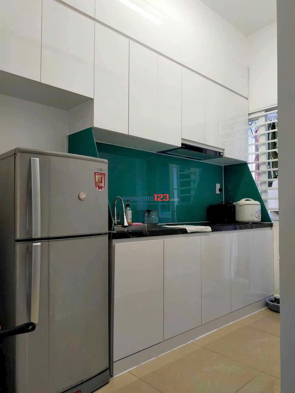 Chung cư Lý Chính Thắng, P9, Q3: 2p ngủ rộng, máy lạnh, 74m2, 9tr/th