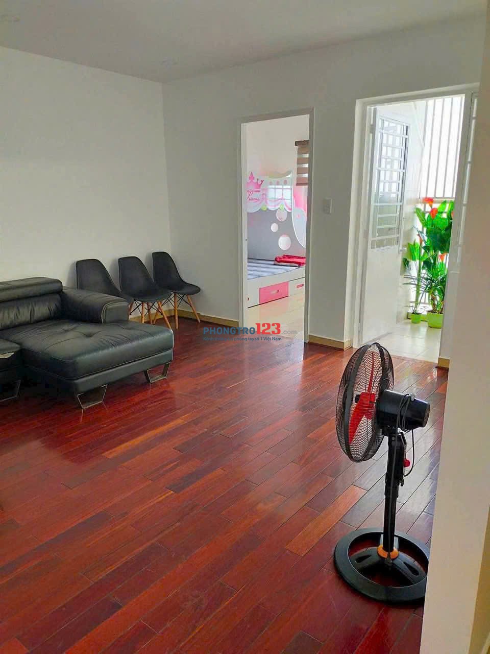 Chung cư Lý Chính Thắng, P9, Q3: 2p ngủ rộng, máy lạnh, 74m2, 9tr/th