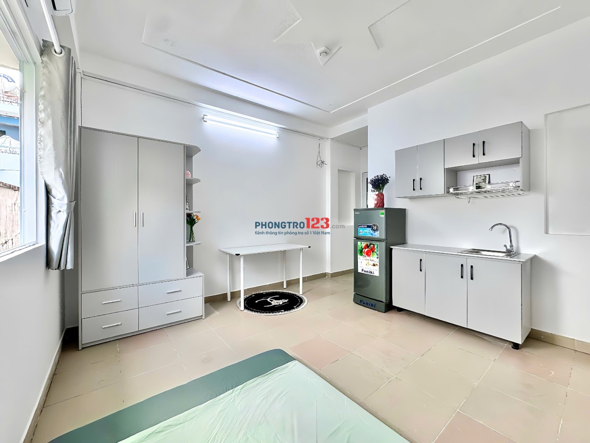 Cho Thuê Phòng Mới Khai Trương Ban công,cửa sổ lớn-Full nội thất gần chợ Bà Chiểu, Cầu Bông giáp Q1