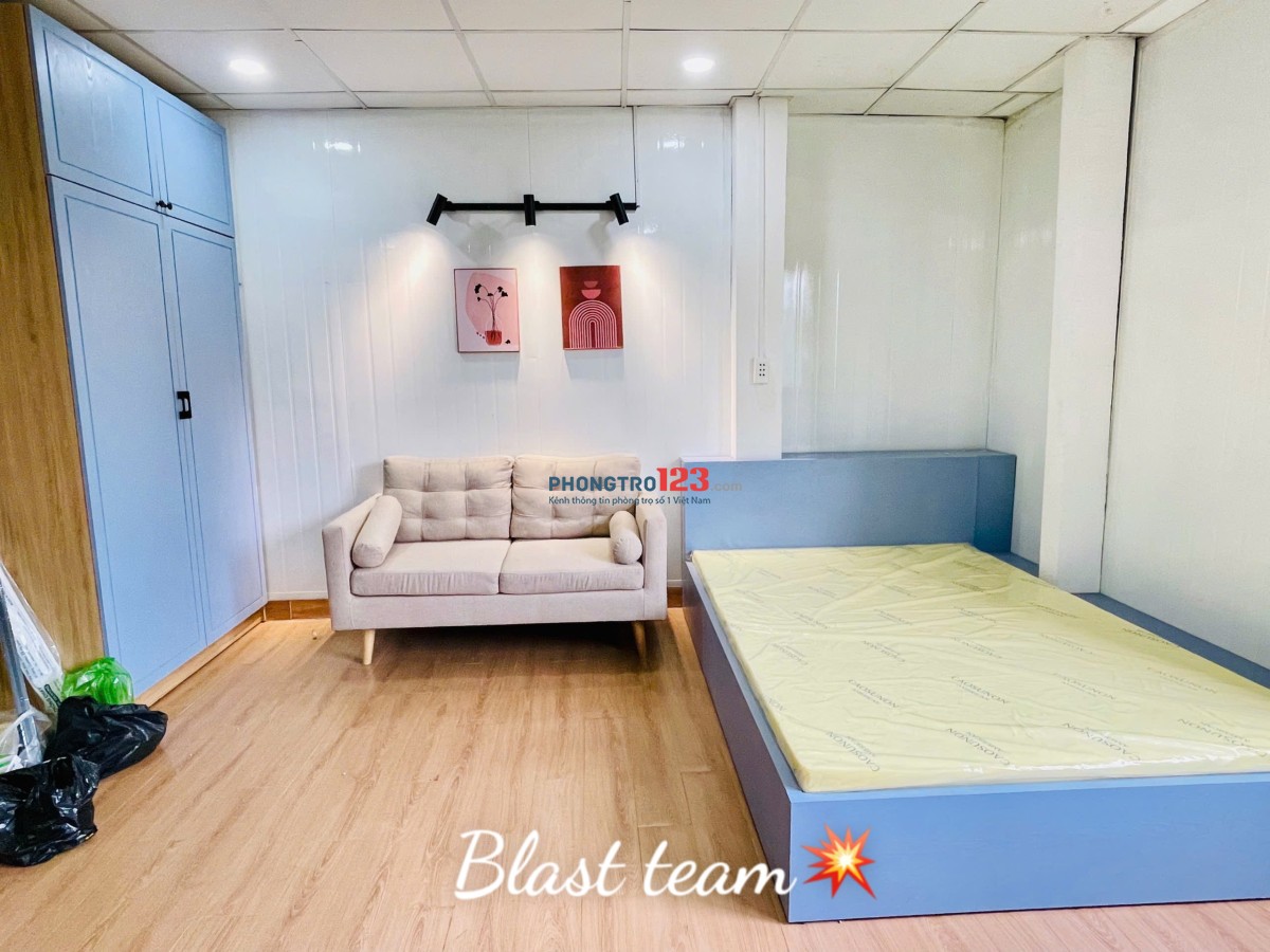 Cho thuê phòng mới rộng 35m2 cửa sổ lớn, full nội thất gần Bà Chiểu, HVCB, tiện qua Q1, Phú Nhuận