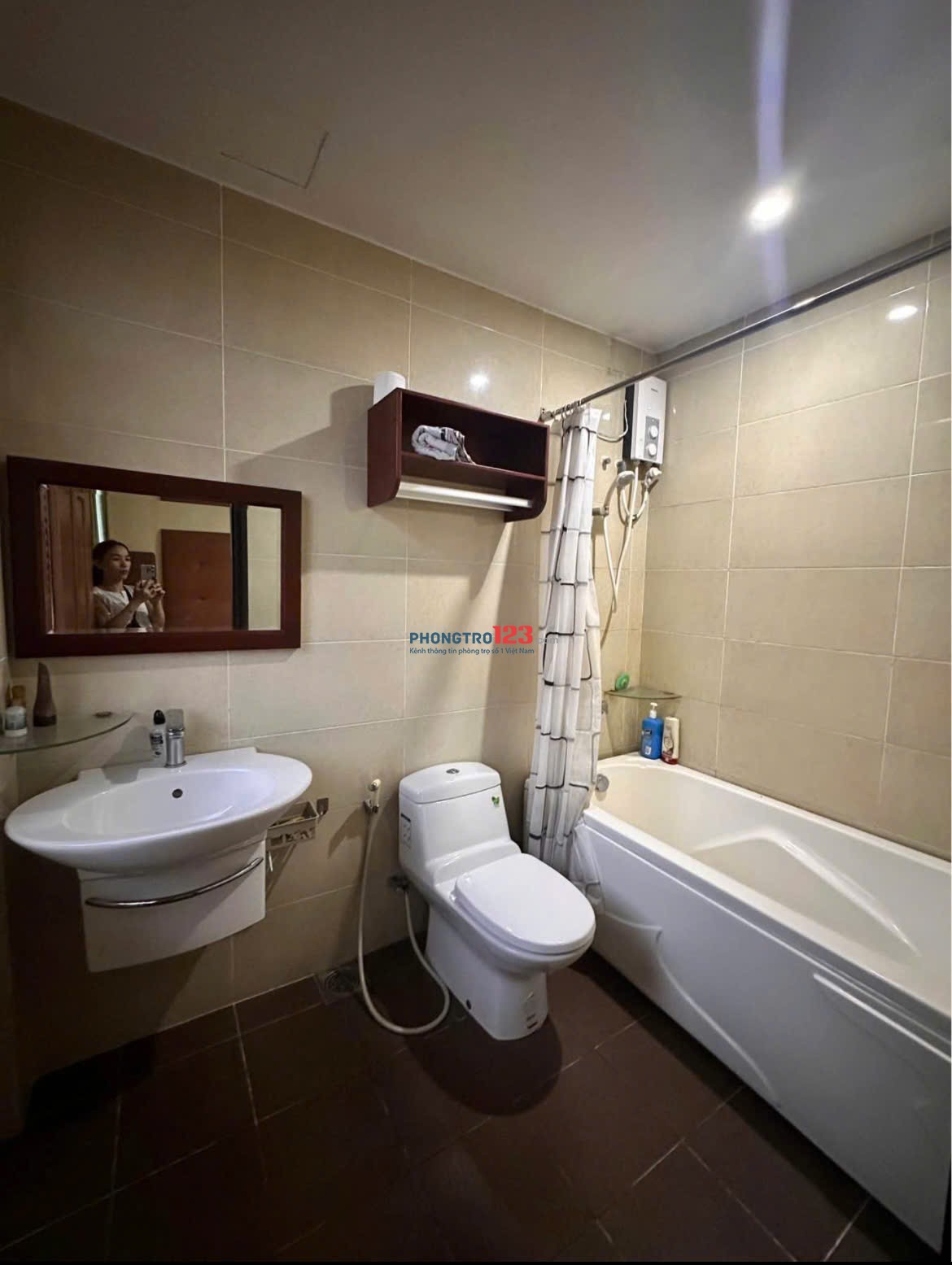 120m2, 12tr/th, C/c Coopmart Trường Trinh, TB, 3PN, 2WC, Nội thất mới.