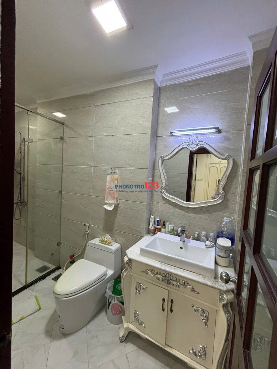 Cho thuê phòng trọ full nội thất - cửa sổ lớn q3 Gần Ngã Bảy Lý Thái Tổ, Ngã Sáu Cộng Hoà, Cao Thắng