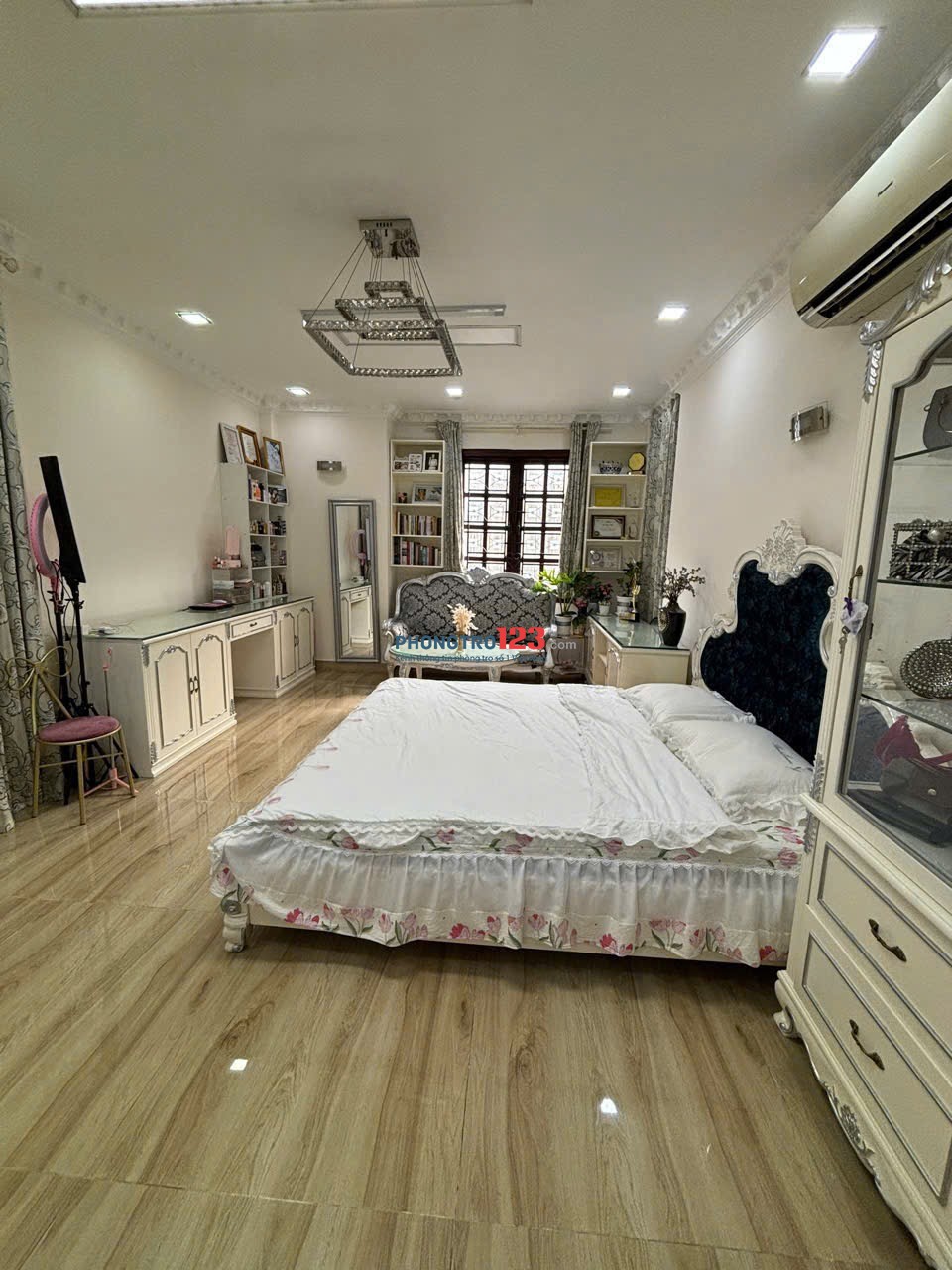 Cho thuê phòng trọ full nội thất - cửa sổ lớn q3 Gần Ngã Bảy Lý Thái Tổ, Ngã Sáu Cộng Hoà, Cao Thắng