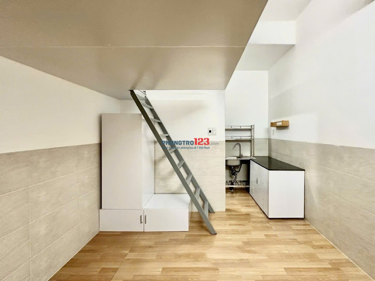 DUPLEX MỚI TINH • CỬA SỔ THOÁNG MÁT • GẦN SÂN BAY & ĐH TÀI CHÍNH – MARKETING • LÊ DUY NHUẬN, P12