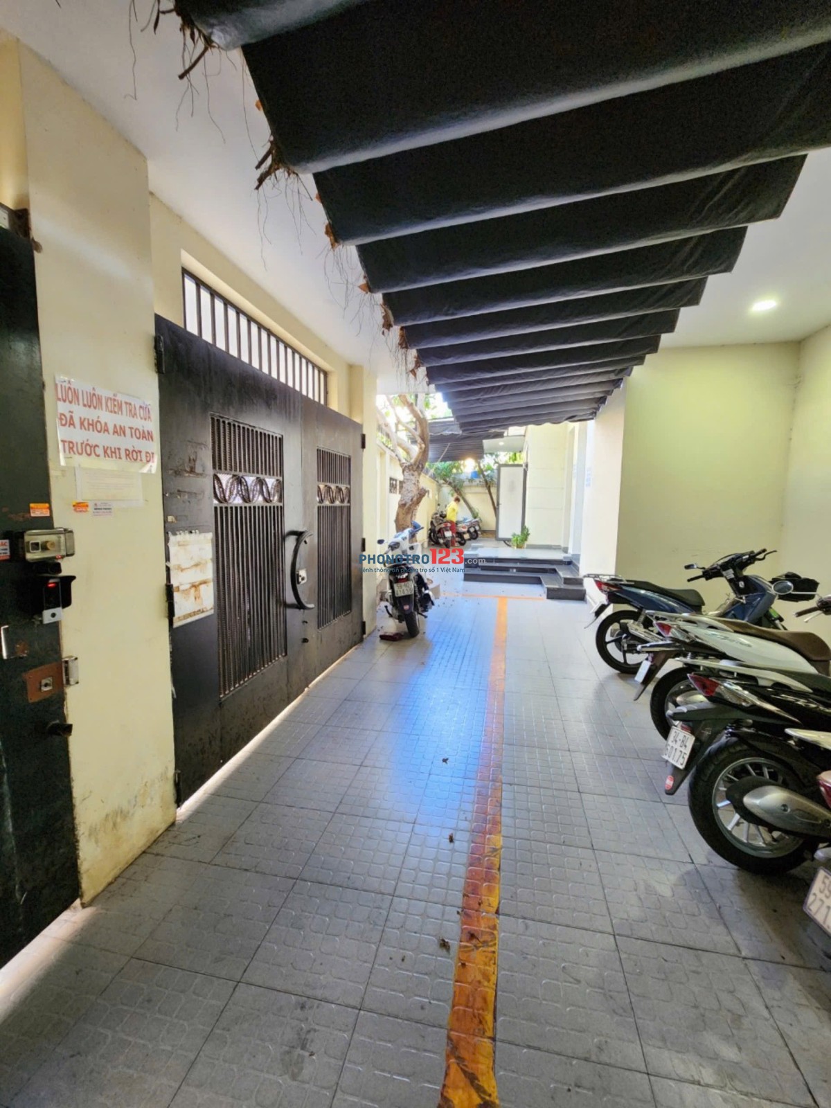 HOÀNG KẾ VIÊM, P.12, Q. TÂN BÌNH (KHU K300) – PHÒNG ĐẦY ĐỦ NỘI THẤT • RA VÀO VÂN TAY • GIỜ GIẤC T