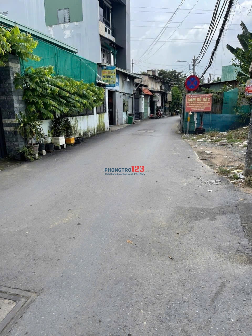 Cho thuê phòng trọ, gần chợ, gần trạm xe buýt, gần đường Phạm Văn Đồng