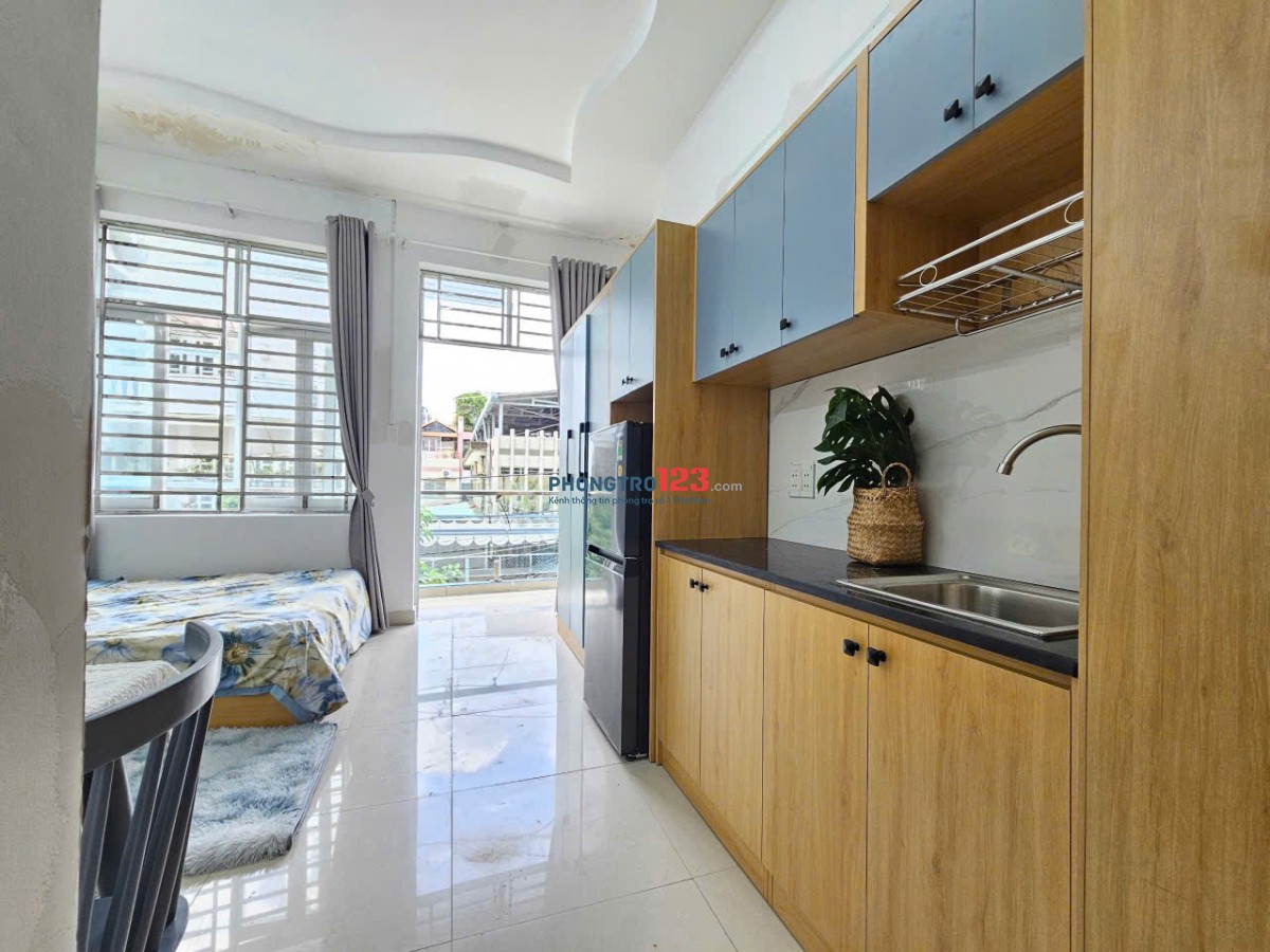 CHO THUÊ PHÒNG FULL NỘI THẤT BAN CÔNG THOÁNG SÁNG Ở BÌNH THẠNH NGAY GẦN CHỢ BÀ CHIỂU - 0334998413