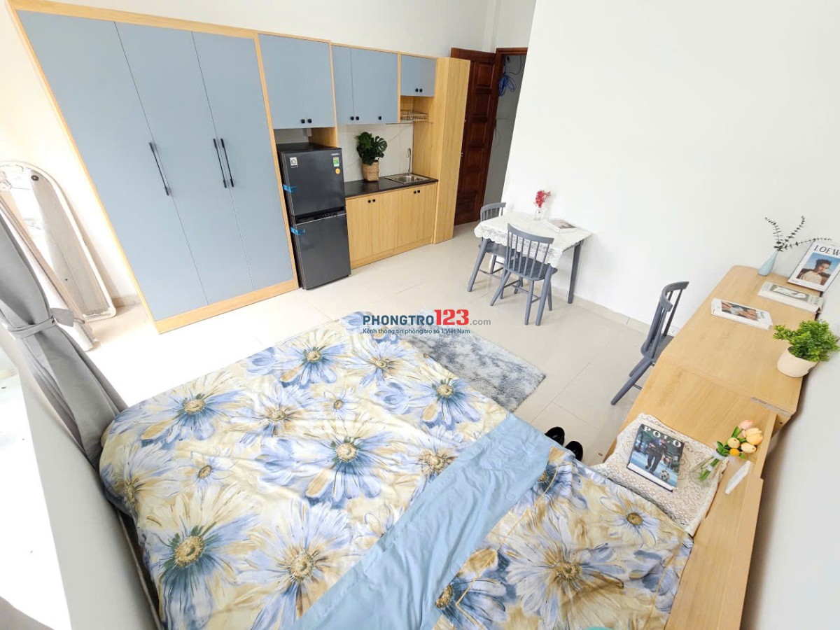 CHO THUÊ PHÒNG FULL NỘI THẤT BAN CÔNG THOÁNG SÁNG Ở BÌNH THẠNH NGAY GẦN CHỢ BÀ CHIỂU - 0334998413