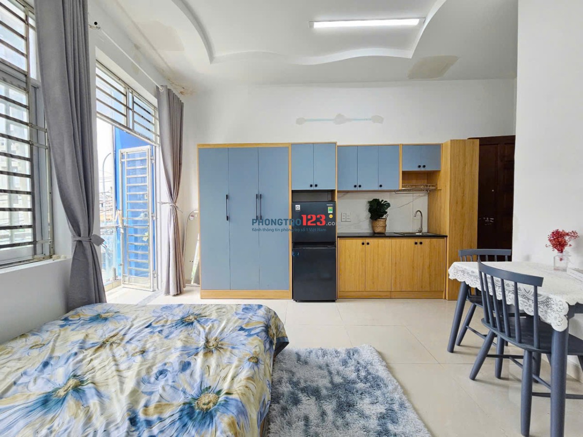 CHO THUÊ PHÒNG FULL NỘI THẤT BAN CÔNG THOÁNG SÁNG Ở BÌNH THẠNH NGAY GẦN CHỢ BÀ CHIỂU - 0334998413