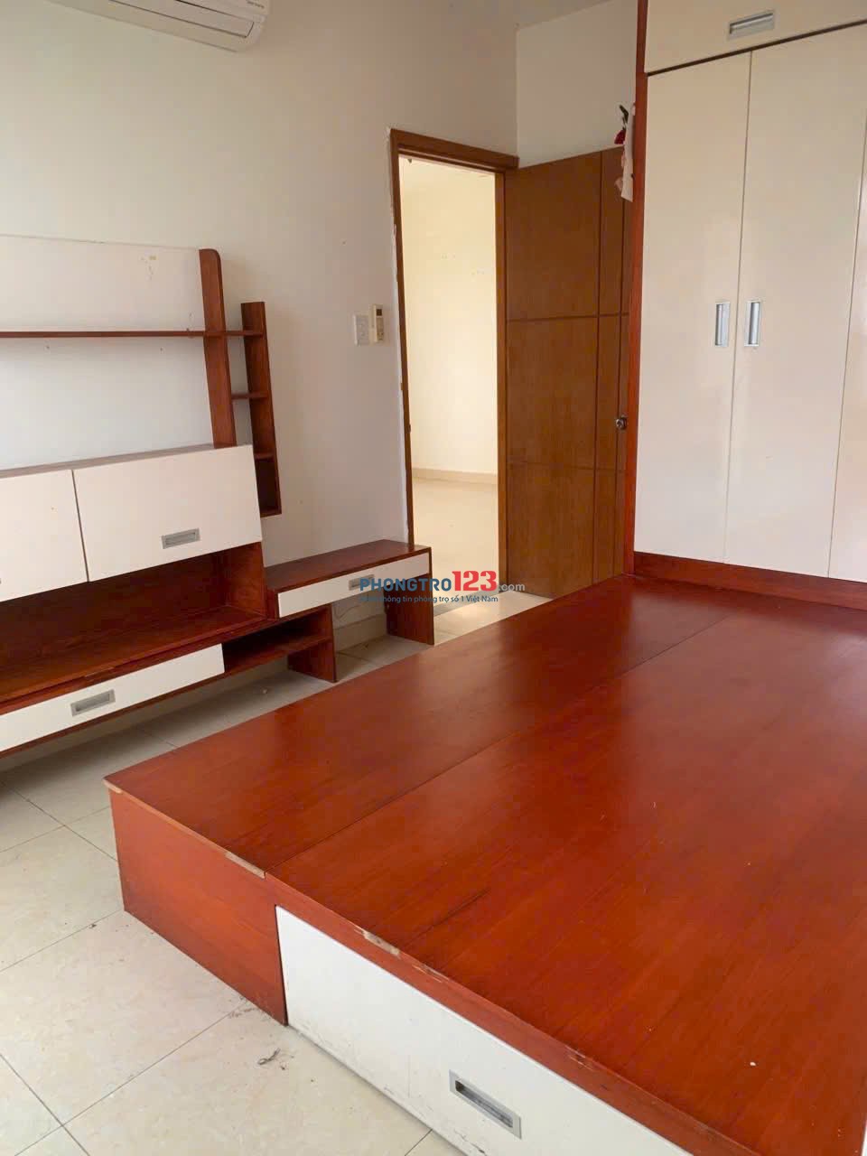 Chung cư Trương Định, Tân Định, Q1: 75m2, 2p ngủ, ban công, 10tr/th